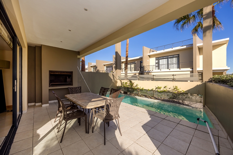 3 Bedroom Property for Sale in Sunset Beach Western Cape